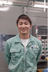 �@�B���i���Ɩ{���@�Y�Ƌ@��O���[�v�@��@�q�W